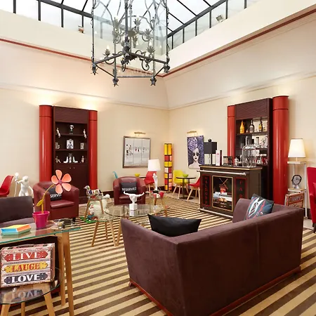 Ξενοδοχείο Waldorf Trocadero Tour Eiffel 4*