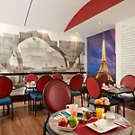 Hotel Waldorf Trocadero Tour Eiffel 4*