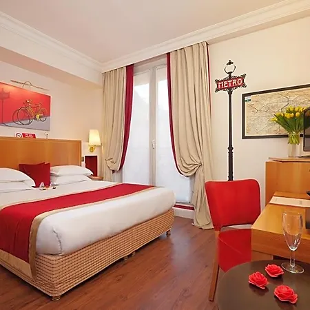 Otel Waldorf Trocadero Tour Eiffel 4*