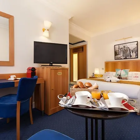 Waldorf Trocadéro Tour Eiffel Hotel 4*