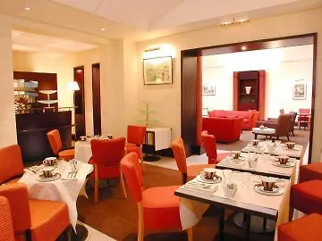 Waldorf Trocadero Tour Eiffel 4*