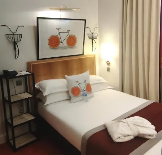 Waldorf Trocadero Tour Eiffel Hotel