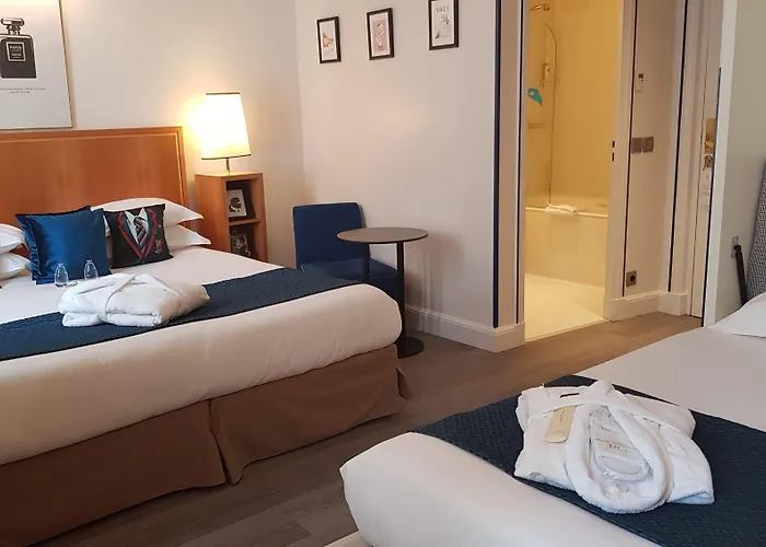 Waldorf Trocadero Tour Eiffel Hotel 4*