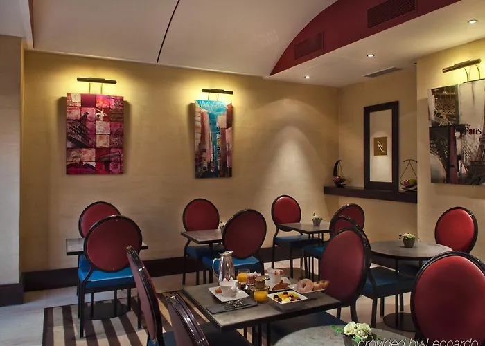 Hotel Waldorf Trocadero Tour Eiffel 4*