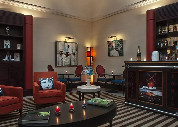 Waldorf Trocadero Tour Eiffel Hotel