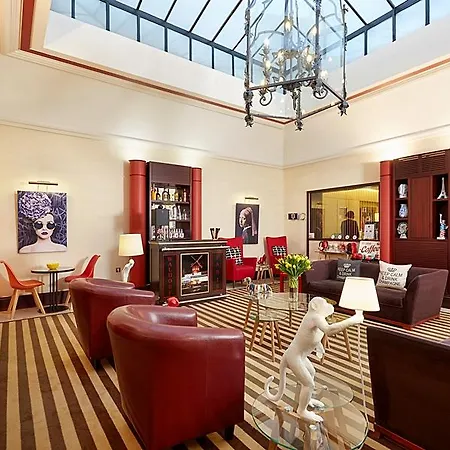 Hotel Waldorf Trocadéro Tour Eiffel