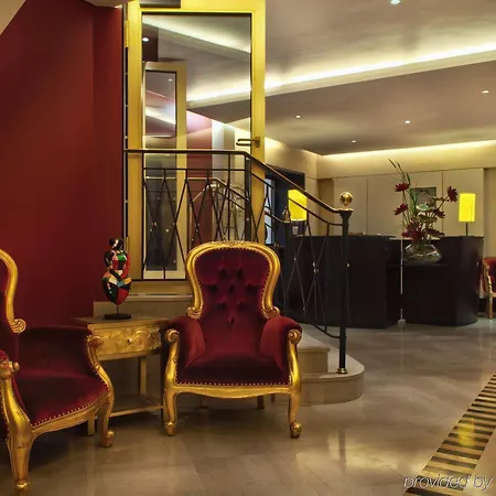 Waldorf Trocadéro Tour Eiffel Hotel París