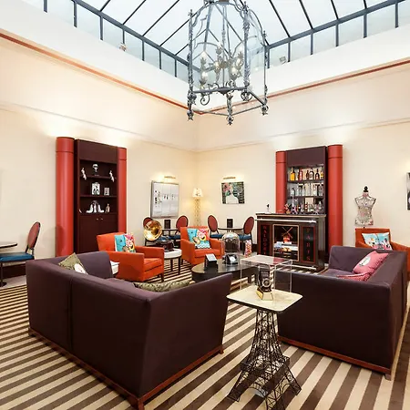 Waldorf Trocadero Tour Eiffel 4* Paříž