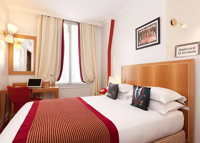 Waldorf Trocadero Tour Eiffel Hotel 4*