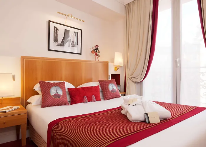 Waldorf Trocadero Tour Eiffel Hotel 4*