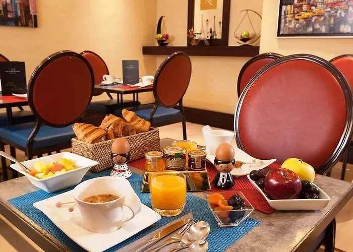 Hotel Waldorf Trocadero Tour Eiffel 4*