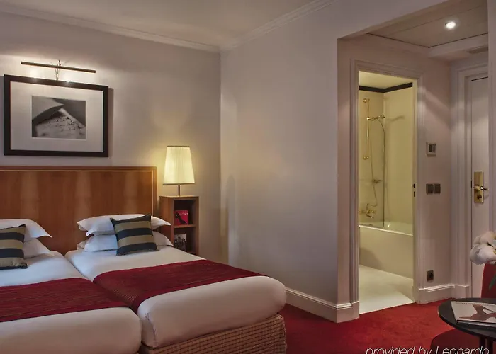 Waldorf Trocadero Tour Eiffel Hotel