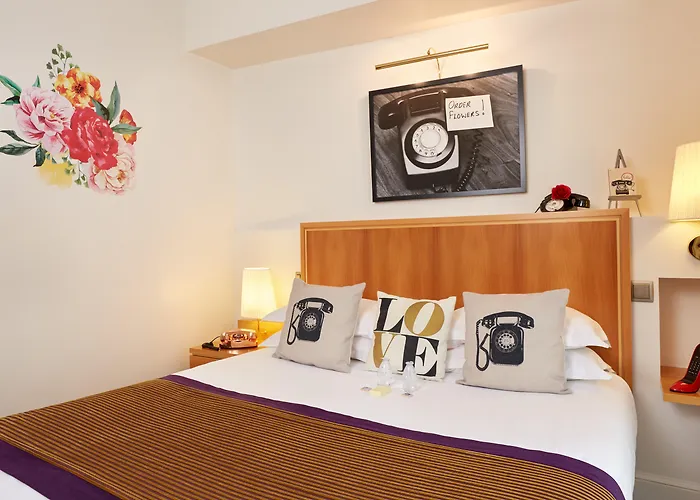 Otel Waldorf Trocadero Tour Eiffel 4*